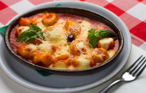 Ovenschotel met pasta tomaat en mozzarella