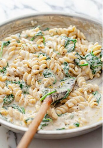 Vegetarische pasta maken